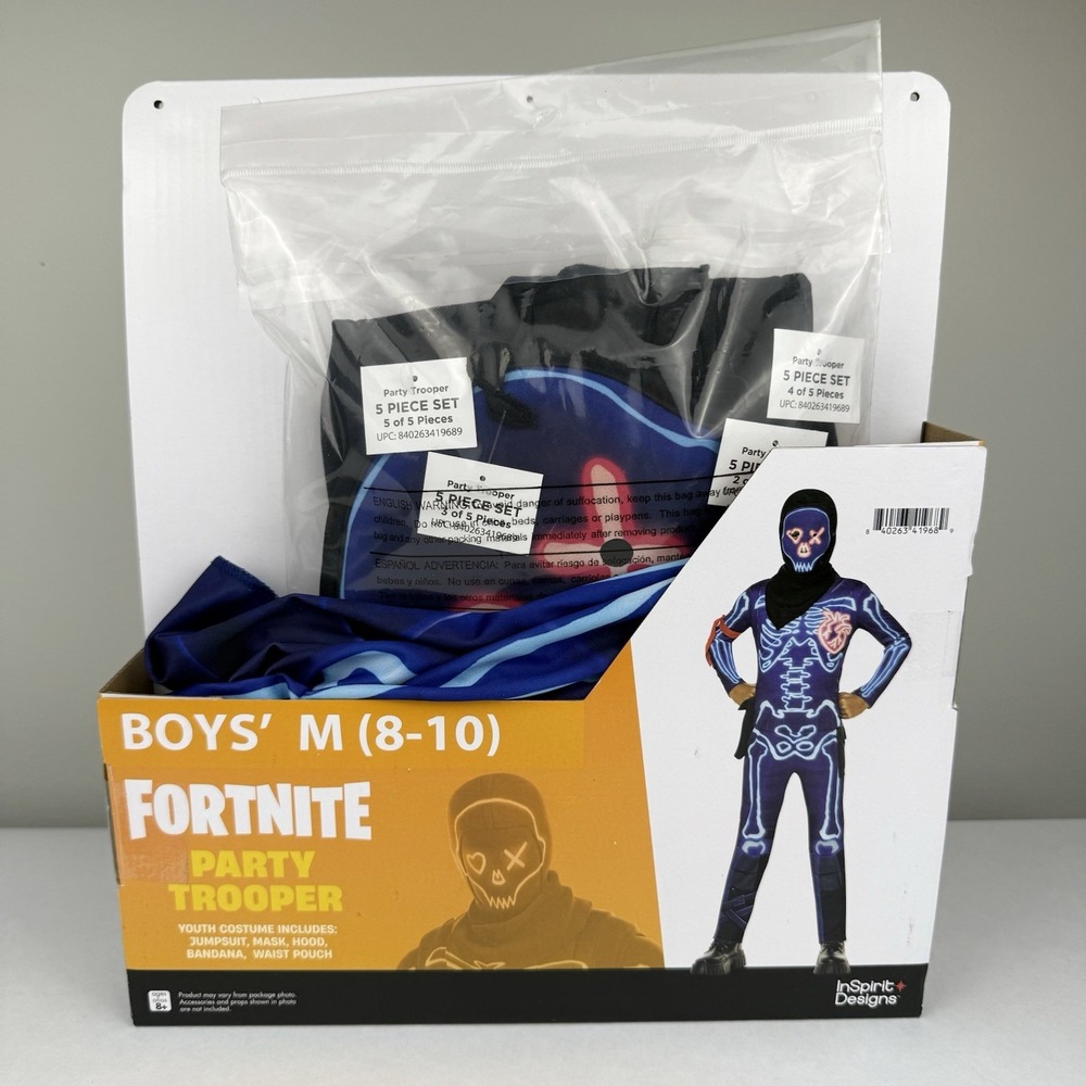 Boys Kids Fortnite Jumpsuit Party Trooper Costume Fun World NEW MEDIUM 8/10
